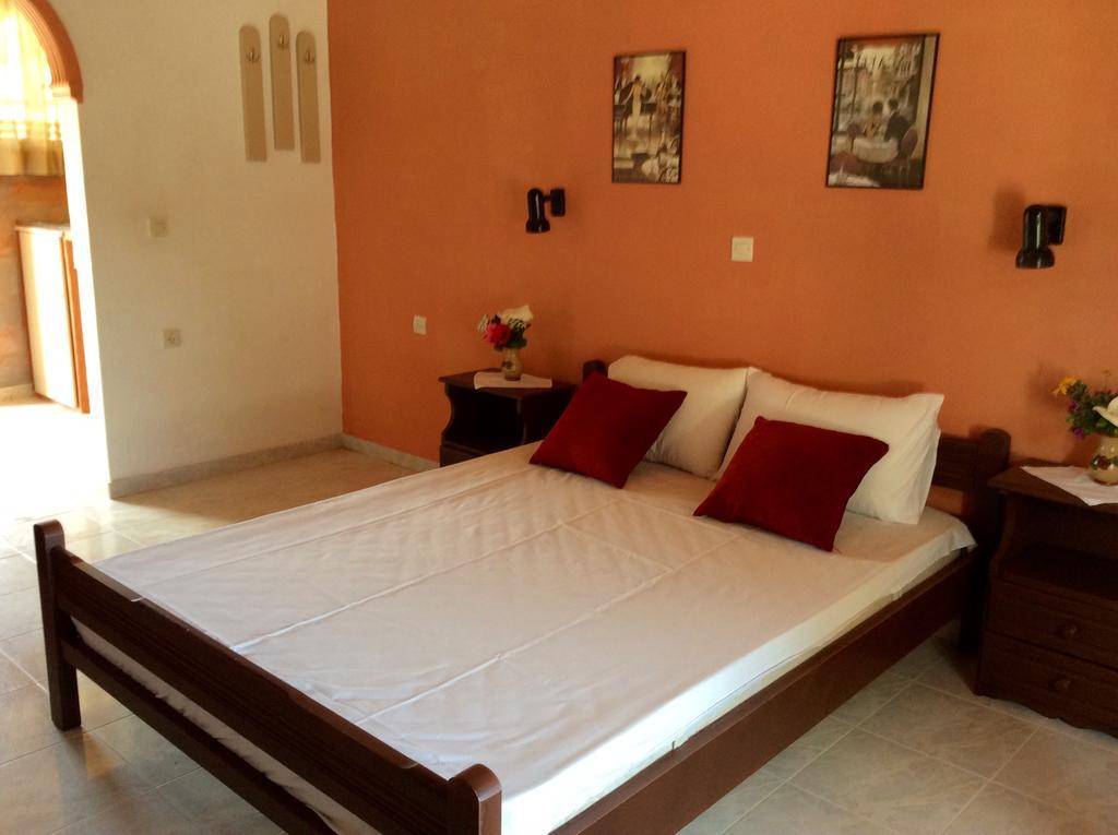 Gerani Apartman Vasilikí Szoba fotó